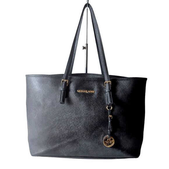 MICHAEL KORS Large Jet Set Tote in Black Saffiano Leather - Picture 3 of 15